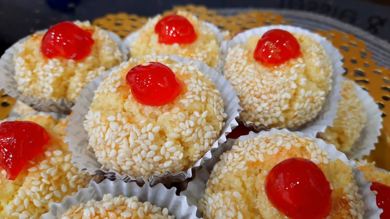 مطبخ ام وليد / بمقادير قليلة حضري 30 حبة حلوة معسلة بالجلجلان ، و لا اسهل .