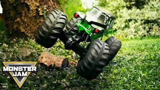 Download lagu Monster Jam RC Mega Grave Digger and Mega El Toro Loco | Monster Jam