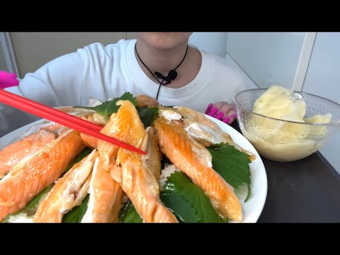 【ASMR 咀嚼音】鮭ハラス酢飯丼！Salmon and vinegar rice bowl