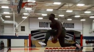 Zion Williamson Alley Oops To Himself Off Gl For Between The Legs Dunk