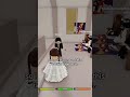 Доигралась с другом в игру 😂 Поженились #shorts #роблокс #видео #игры #roblox #robloxtrend