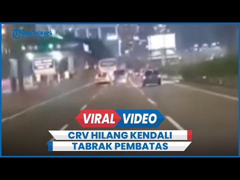 Detik-detik Kecelakaan CRV Hilang Kendali Tabrak Pembatas Jalan dan Bus