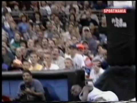 Unbelievable block!! Darrell Armstrong rejects Tyr...