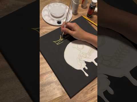 Melting Skull Painting Shorts 