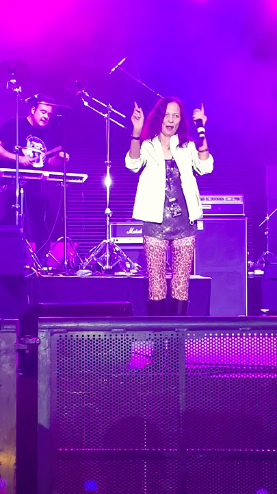 Stacey Q - Two Of Hearts INTRO RIFF!