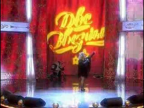 uning ogziga kamming bir striptizci bir kompilyatsiya Dunyo boylab porno, katta fotosuratlar