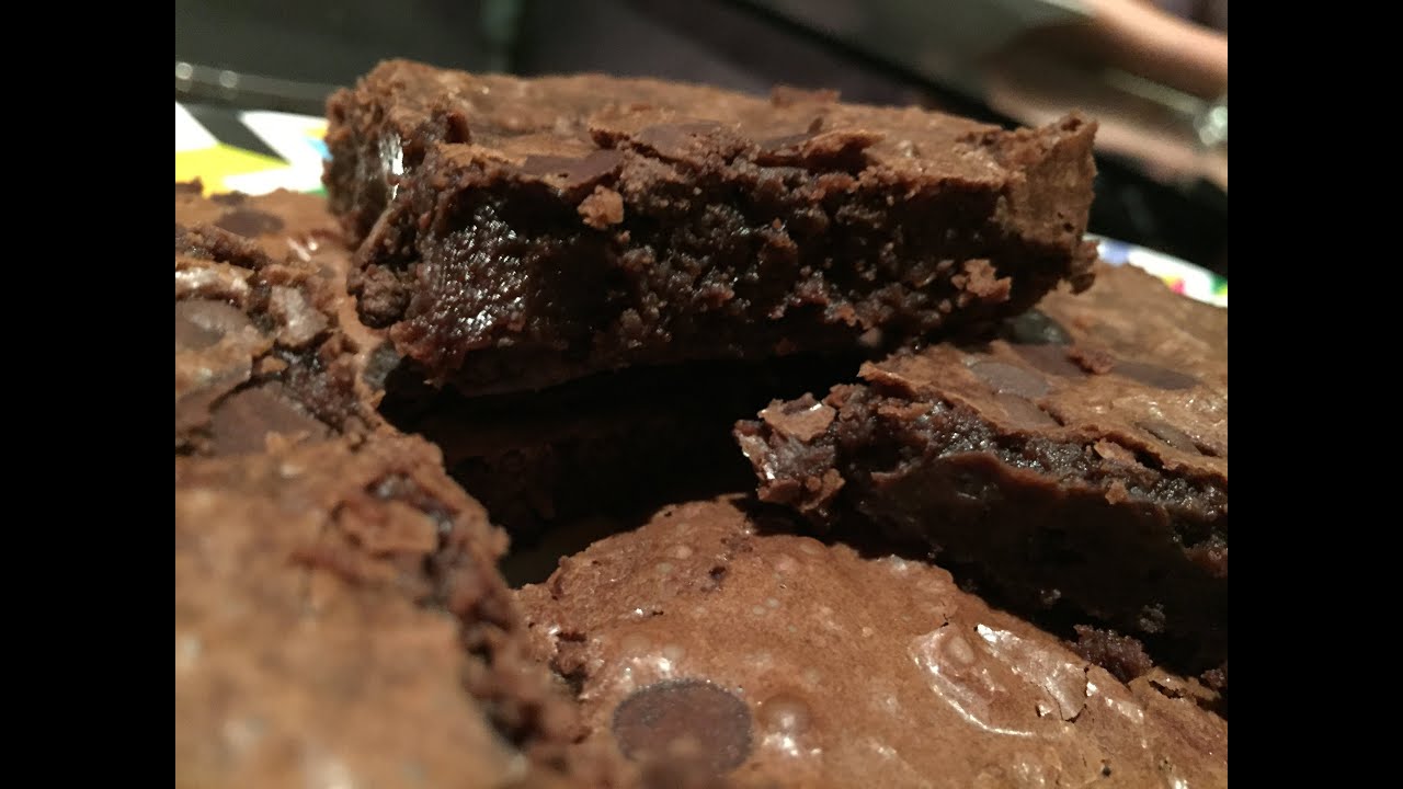 BROWNIE SEM GLÚTEN E LACTOSE