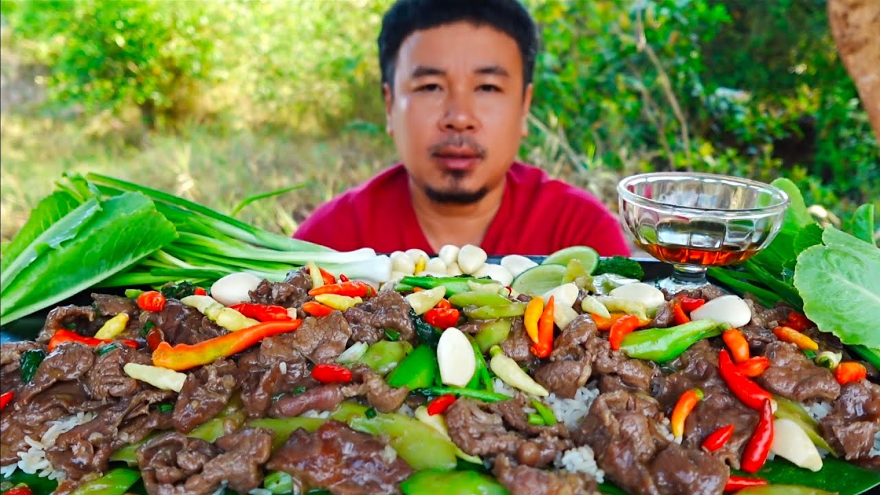 food mukbang คะน้าเนื้อน้ำมันหอย