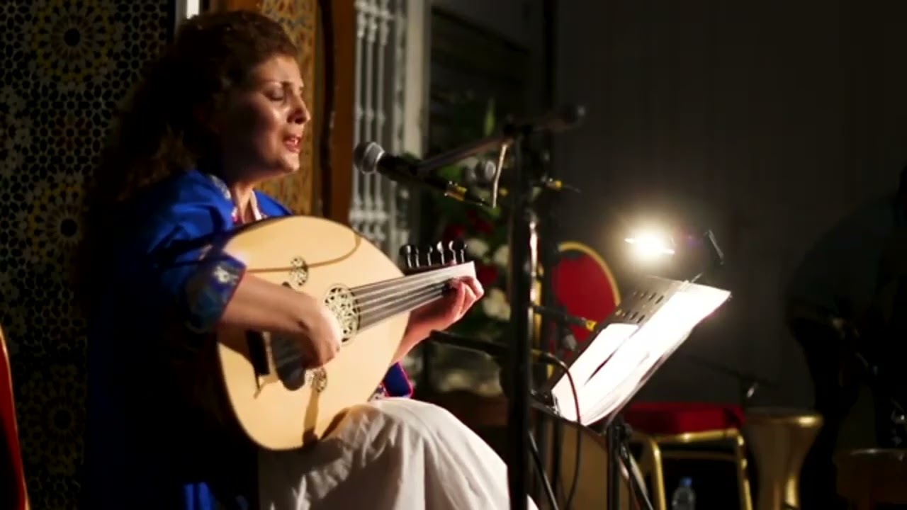 Ala balad el-mahboub: Waed Bouhassoun