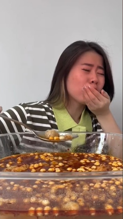 MAKAN SEKOLAM BAKSO ACI??!!