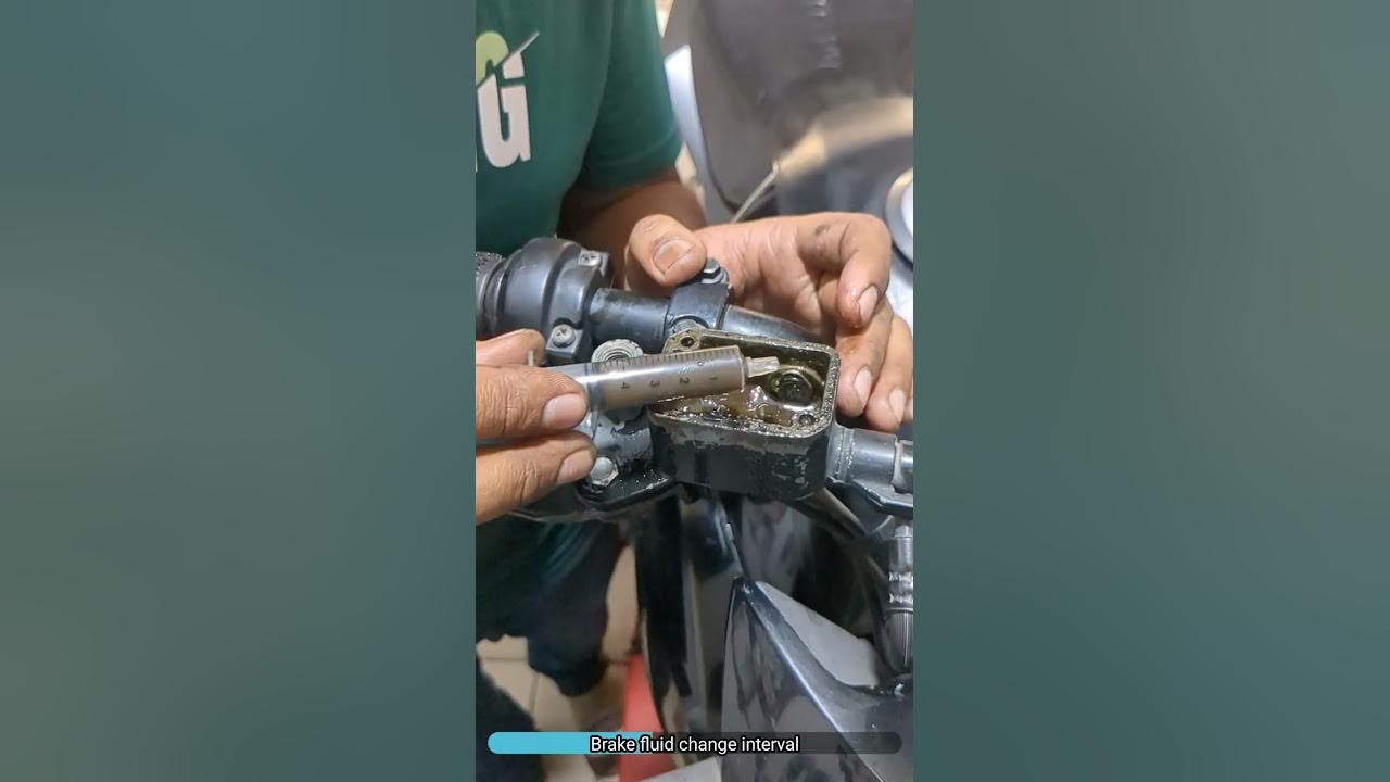Disc Brake Fluid changing interval - YouTube