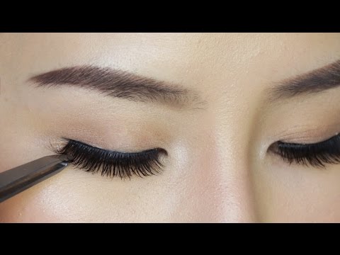 Video: How to glue false eyelashes