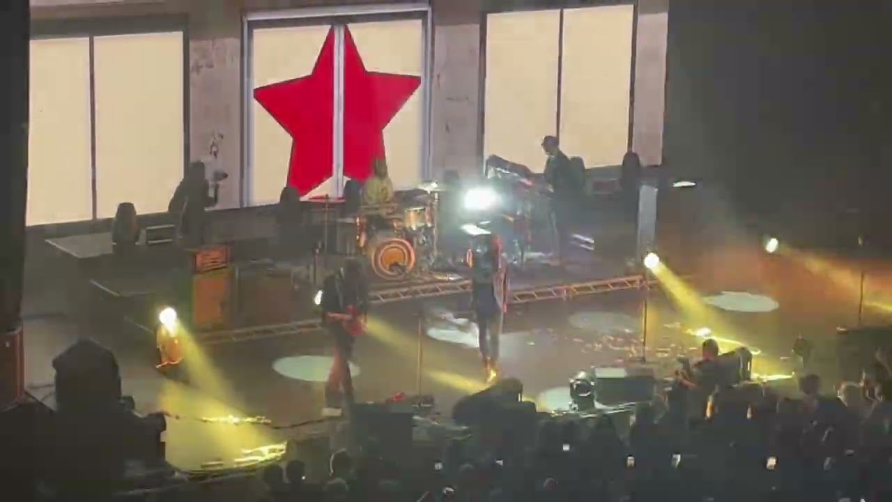 Kaiser Chiefs - Eventim Apollo - 20/02/2026 - Blitzkrieg Bob