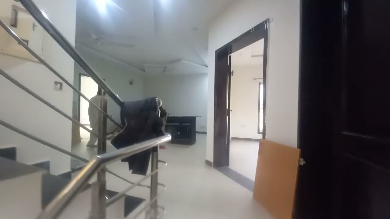 7 MARLA USED HOUSE FOR SALE UMER BLOCK BAHRIATOWN PHASE 8 RAWALPINDI HUB/23134 ZAK 03335136338