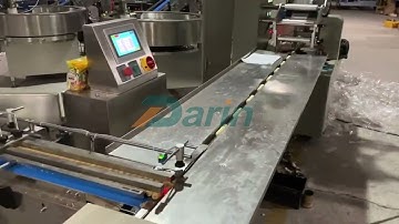 Automatic sorting and packing machine / flow wrap machine/ pillow packing machine