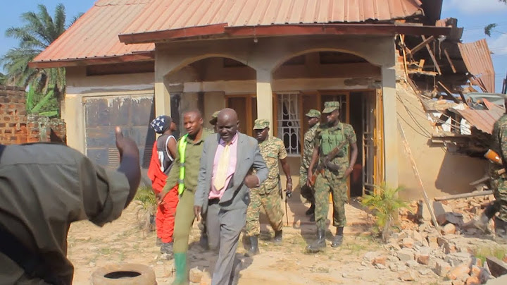 Agataliikonfuufu Omukungu wa gavumenti yeggalidde mu nju nga NEMA emenya ennyumbaye ne bamukunguzza