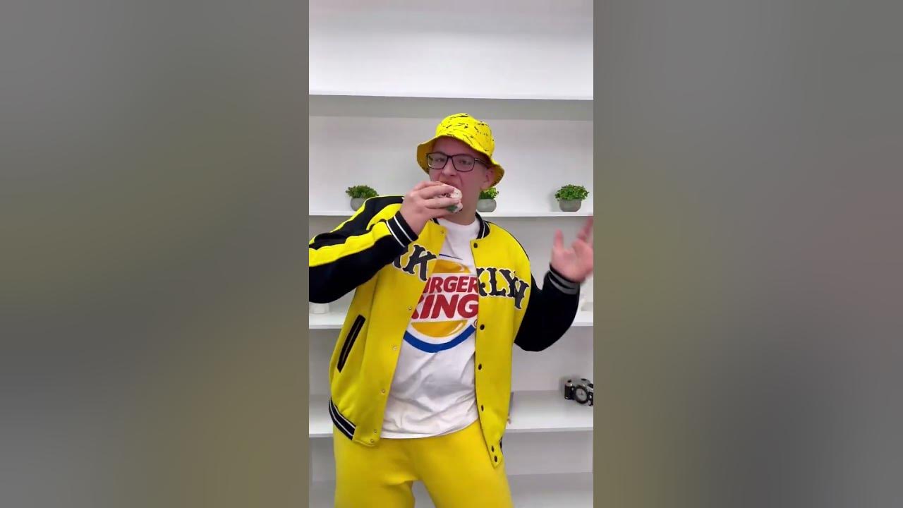 Новый хит??🐝🍔 - YouTube