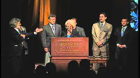 Elizabeth Farnsworth Acceptance Speech for The Jud...