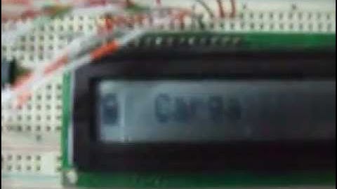 LCD con PIC16F84A simulacion de carga de bateria