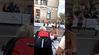 These strangers helped this elderly woman find her husband running in the Boston Marathon ❤️ #ad