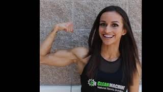 Model Huge Biceps 58.