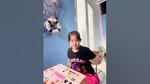 Tiếng Anh Giao Tiếp Tại Phan Thiết: Cherry practices talking about Describing Clothes