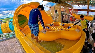 Double Flying Saucer Water Slide at SplashMania Waterpark, Malaysia