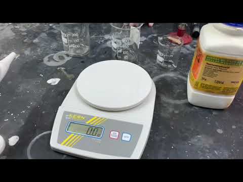 تجربة تحضير المحاليل المولارية