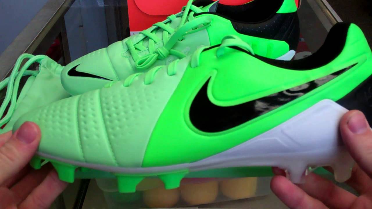 nike ctr360 maestri iii green