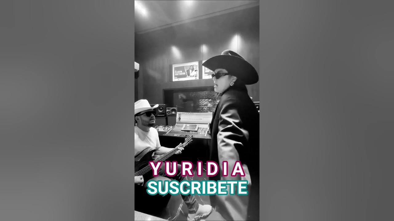 ...Yuridia "Mi Eterno Amor Secreto" 🩵🎶