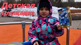 ДЕТИ ИГРАЮТ