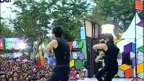 HITZ & FITRI CARLINA Live Performed At 100% Ampuh (18-05-12) Courtesy GLOBAL TV
