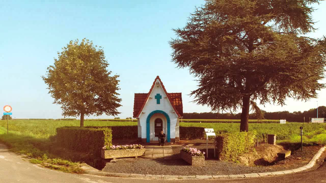 MENEER MICHIELS: Goed Verdwenen