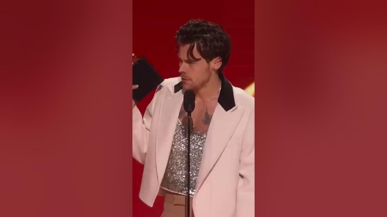 Harry winning a Grammy: π© Harry winning a Grammy: π©
