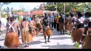 Download Lagu Tao Tamena (versi Mambesak) (Eme Neme Yauware group) MP3