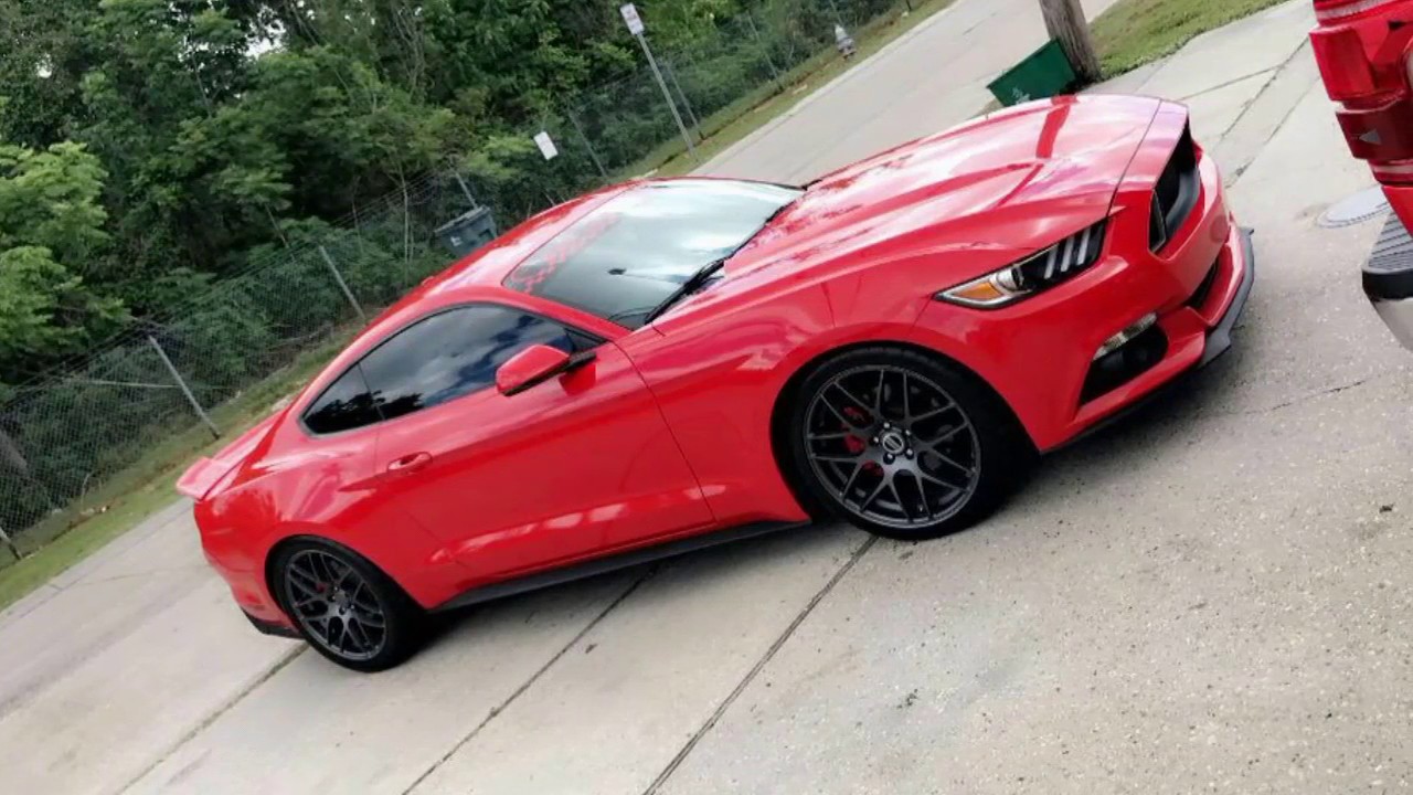 FULL BOLT-ON ECOBOOST S550 MUSTANG NASTY BURNOUT - YouTube