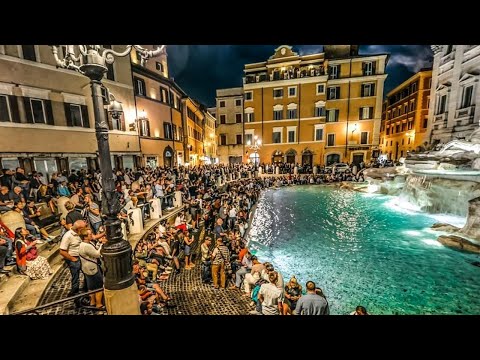 Video: Apmeklējot Trevi strūklaku Romā, Itālijā