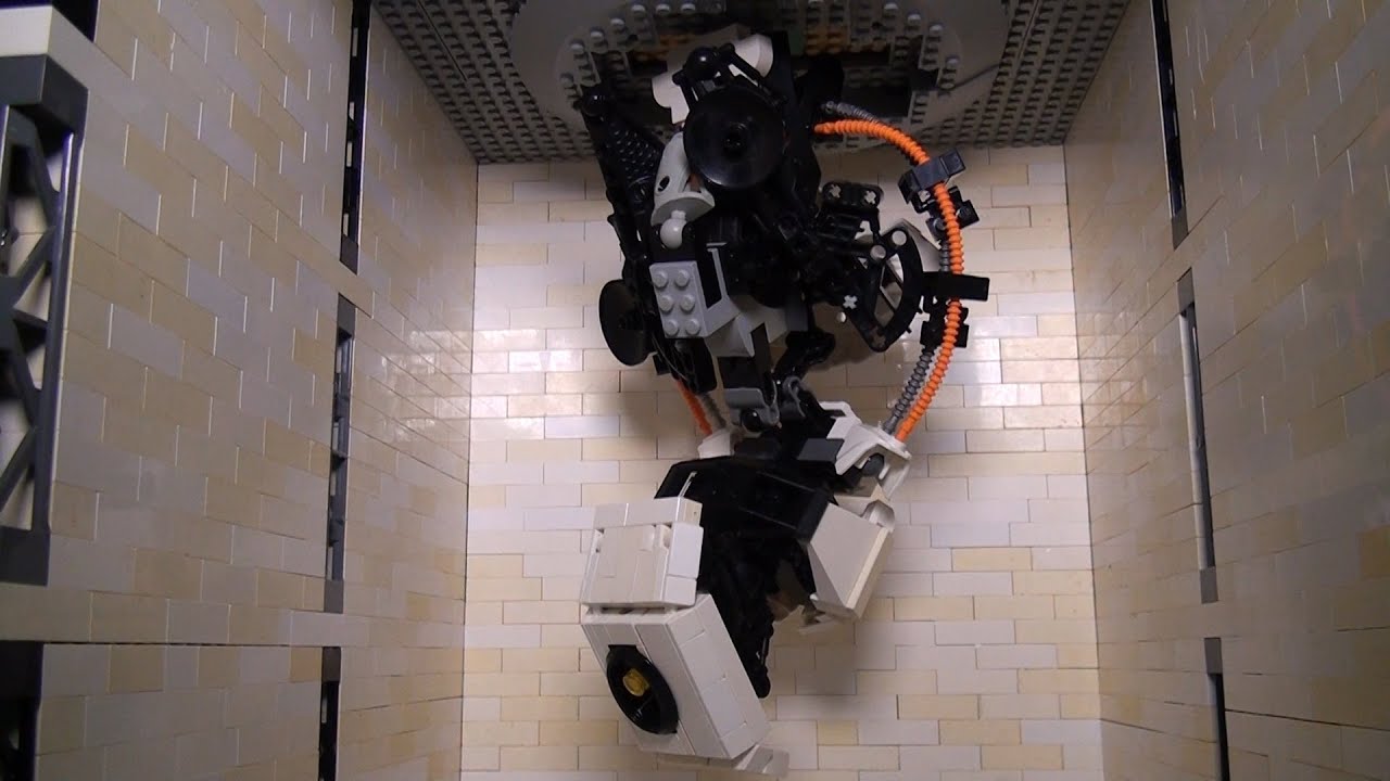 Play: GLaDOS rebuilt in LEGO at Brick Bash