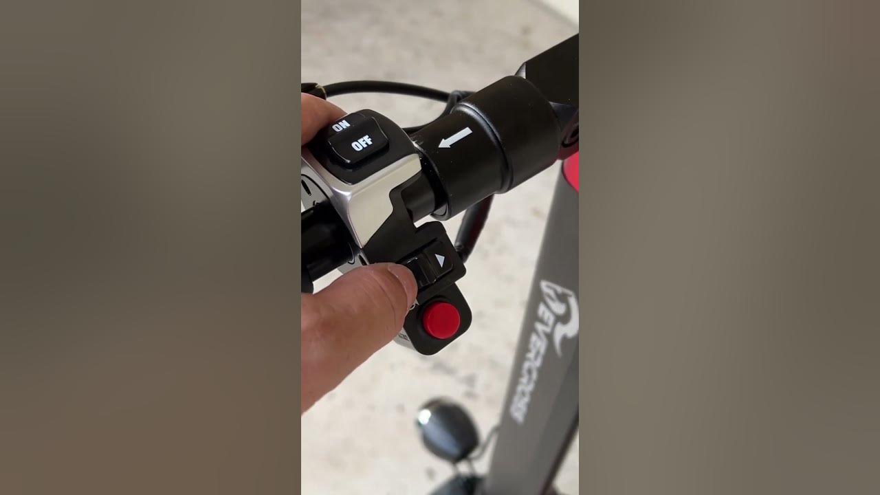 EVERCROSS H5 Electric Scooter with a SEAT! best thing ever? - YouTube