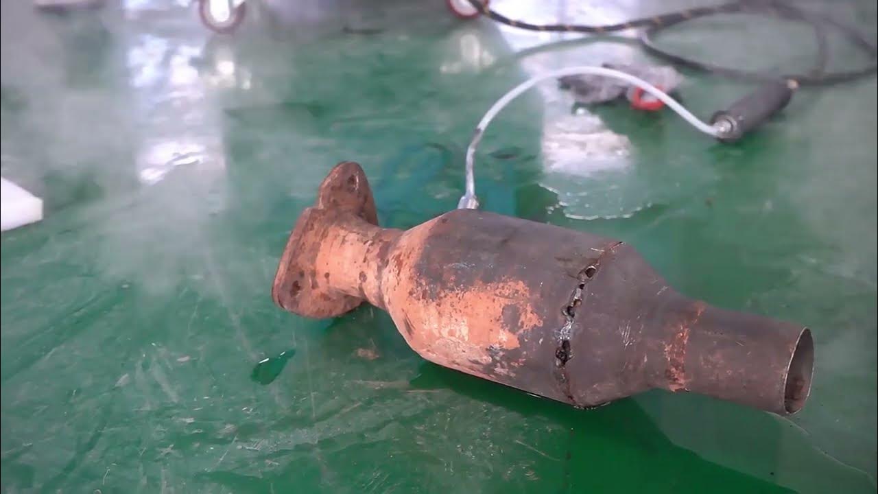 Catalytic converter cleaning machine - YouTube