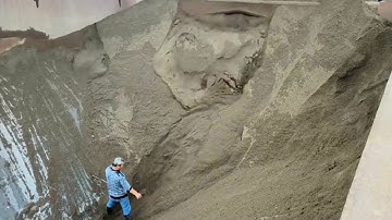 The Process Of Unloading Sand And Gravel From The Barge Smooth Process First Plank Rela