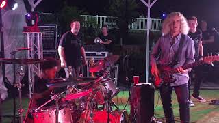 Chicago - 25 Or 6 to 4 - (HD) (Jason Scheff, Rascal Flatts and Noah Kabia)