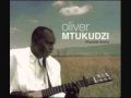 Oliver Mtukudzi - Kusekana Kwanakamba (Vhunze Moto) Zimbabwe