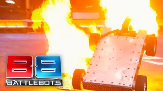 One Of The Messiest Fights In Battlebots History | Free Shipping Vs War Hawk | Battlebots