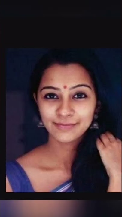 who-is-more-cute-in-hridayam-movie-dharshana-or-kalyani-comment-ur