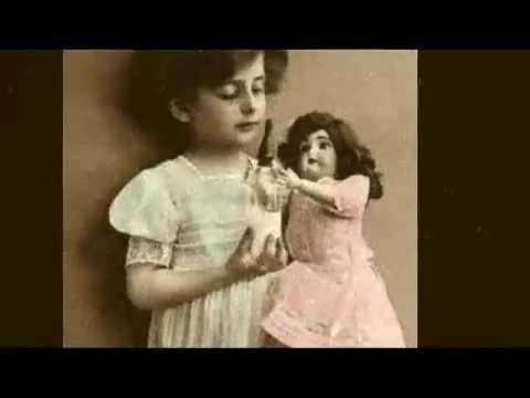 Video: Eine Andere Besessene Puppe - Alternative Ansicht