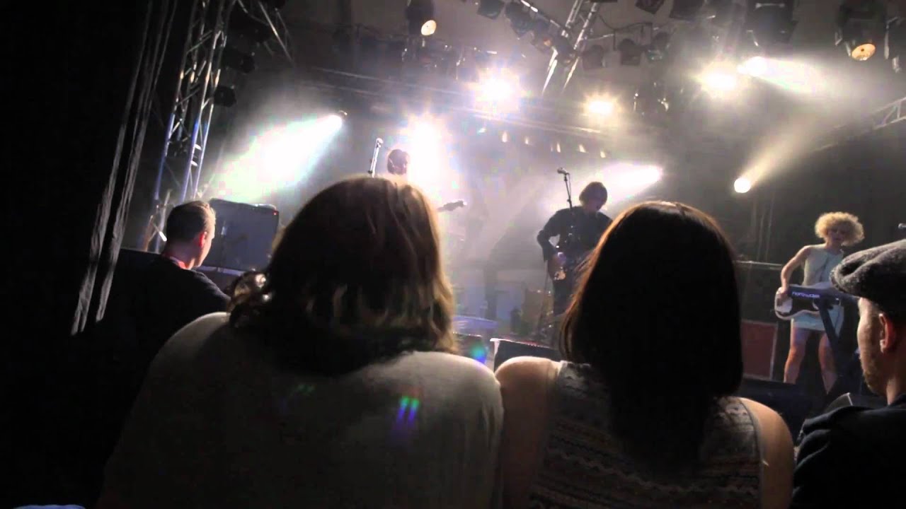 在 YouTube 上观看 Montée - Faith 在 YouTube 上观看 Montée - Faith