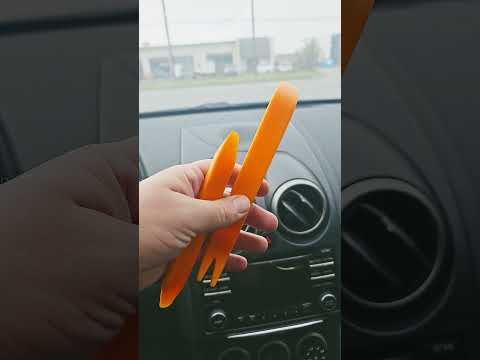 How to Change Nissan Rogue 2007-2015 radio Part 1