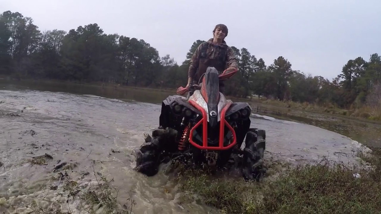 2016 renegade xmr 1000r on assassinators going trough a POND!!! YouTube