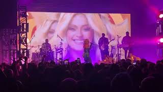 Bebe Rexha - Heart Wants What It Wants - - Best F*n Night Of My Life Tour #beberexha @BEBEREXHA
